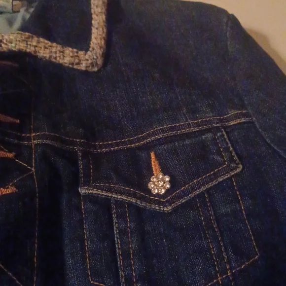 Cache Jacket - Picture 11 of 13